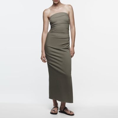 woman-wearing-chic-ruched-tube-top-slim-dress